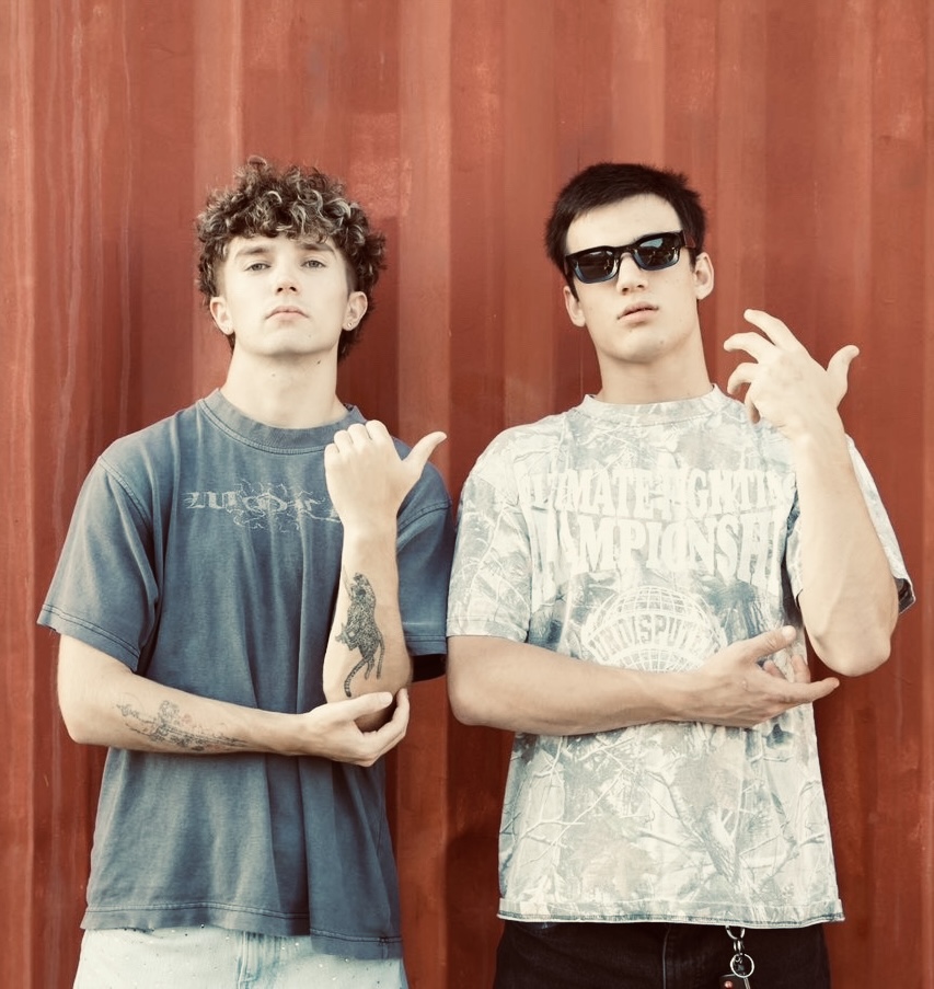 The two founders of Max Marketing standing together